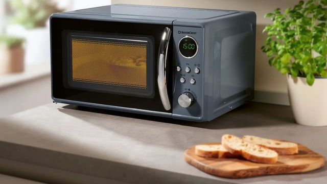 Lidl : 97% des clients recommandent ce four à micro-ondes Silvercrest