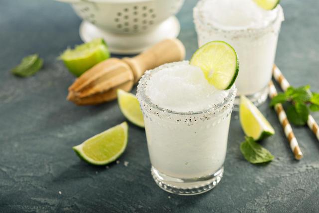 C’est déjà un peu l’été avec cette recette de Frozen Margarita ultra-fraiche !