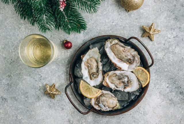 Vous servez du poisson ou des fruits de mer pour les fêtes ? Voici les vins à choisir selon un expert