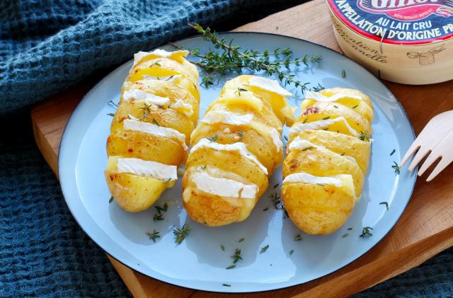 Quand j’ai la flemme de cuisiner, je fais toujours cette recette de pommes de terre au camembert : c’est un régal