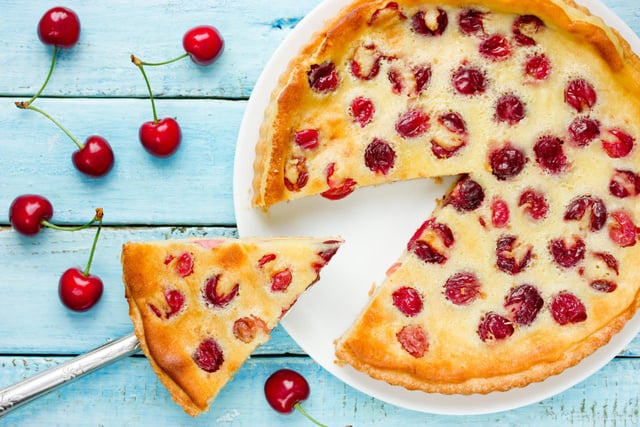 Clafoutis aux cerises : notre chef livre ses astuces pour le réussir à coup sûr !