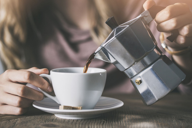 Boire du café après 16h, bonne ou mauvaise idée ?