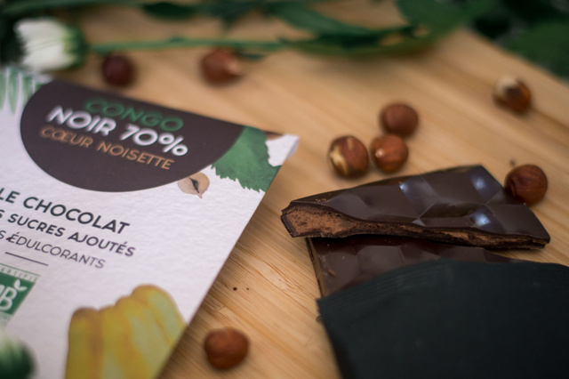 Chocolat noir Congo avec coeur noisettes de chez Néo Gourmets / sans sucres ajoutés ni édulcorants 