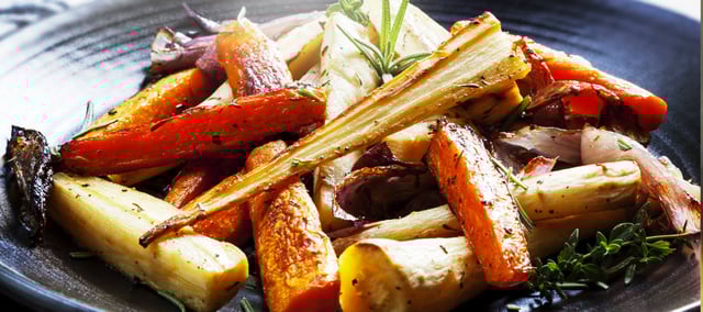 Salades de légumes rôtis : Le truc qui va vous faire adorer les légumes d'hiver