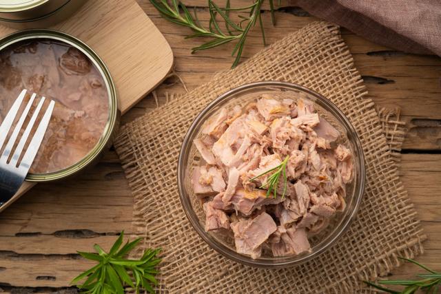 Nos meilleures recettes pour l’apéritif à faire avec une boîte de thon !