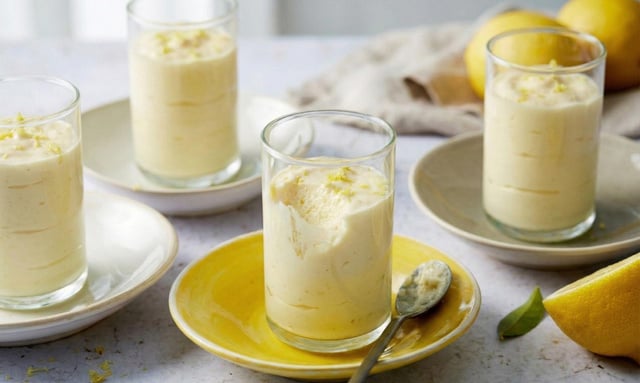 Crémeuse, acidulée, irrésistible : la mousse au citron parfaite en plein hiver