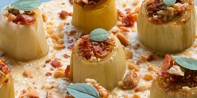 Et si on changeait de la soupe ? Essayez ces poireaux rôtis au parmesan et jambon croustillant