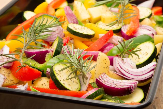 PAS BEURK : Ces 15 légumes qui sont meilleurs rôtis au four