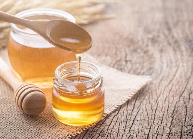 Le miel contient des probiotiques. Adobestock