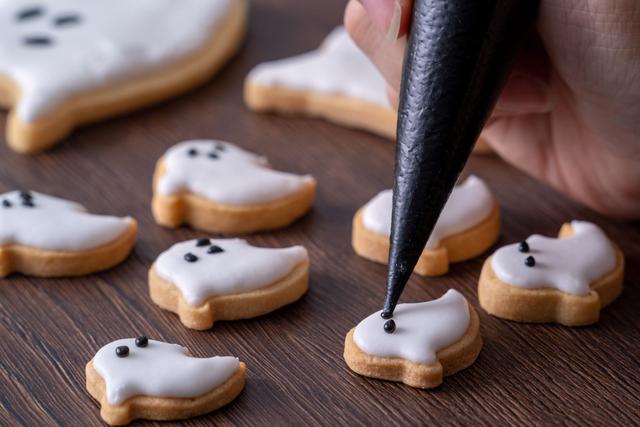 “J'adore" : cette recette de petits sablés fantômes est une valeur sûre pour Halloween selon les lecteurs de 750g !