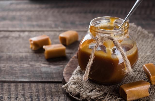 Caramel au beurre salé. Adobestock