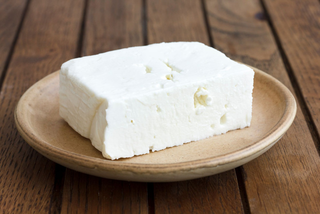 Feta : ne vous laissez pas tromper par les faux fromages grecs vendus en supermarchés