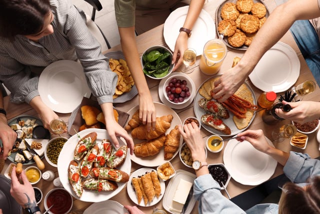 Ce pâtissier tout juste élu meilleur du monde 2026 cache un incroyable brunch à volonté dans sa boutique