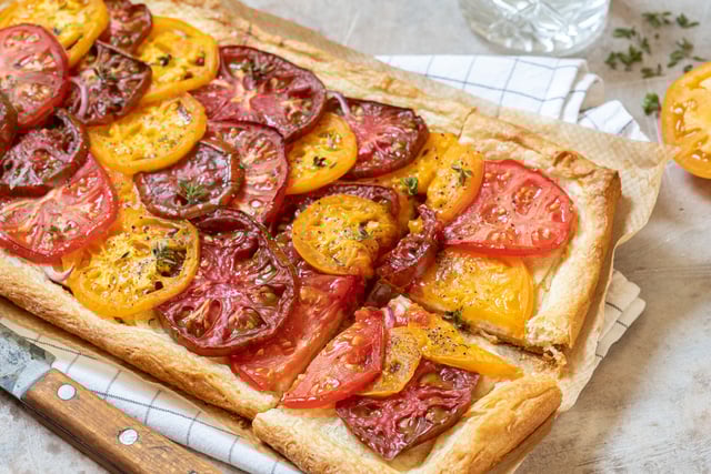 J'utilise cette astuce pour rendre mes tartes à la tomate plus savoureuses, et on me demande toujours la recette après !