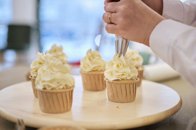 L’astuce de grand-mère que tout le monde devrait connaître pour une chantilly ferme qui ne retombe pas
