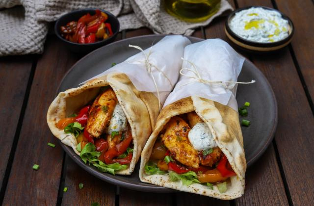 Gyros au poulet et aux poivrons. Silvia Santucci