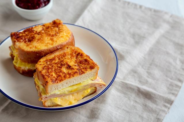 Connaissez-vous les “croques perdus” ? On vous partage la recette que vous allez adorer !