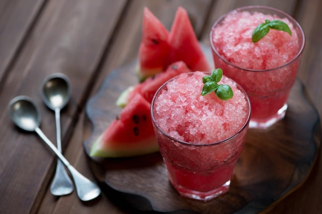 Pastèque : 5 recettes originales et légères pour savourer le fruit star de l'été