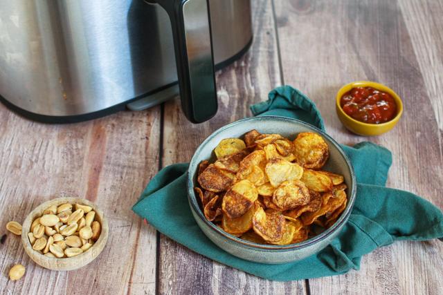 Comment préparer des chips de pommes de terre croustillantes très facilement grâce au Air Fryer ?