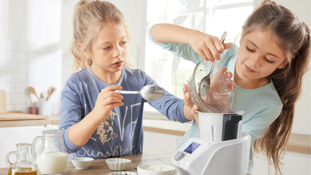 Idée cadeau : faites plaisir à vos enfants en leur offrant le jouet Mini Monsieur Cuisine à prix canon chez Lidl