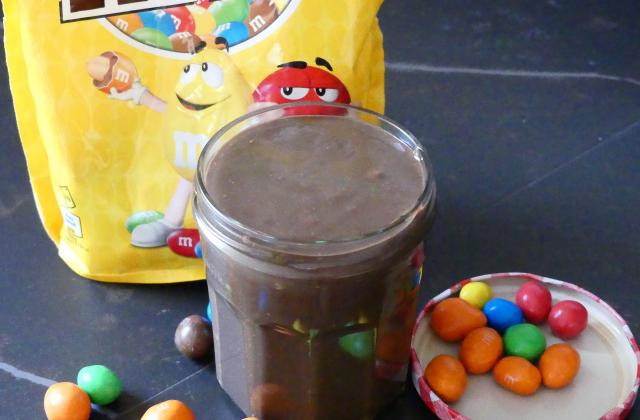 Pâte à tartiner aux M and M’s La malle aux recettes
 