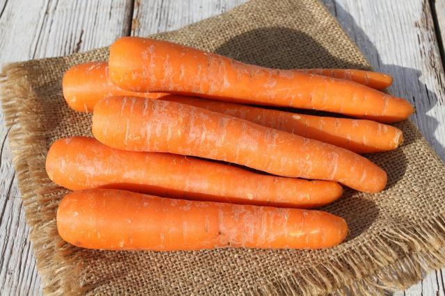 Des carottes un peu molles dans le frigo ? Voici l’astuce ultra simple pour leur redonner du croquant