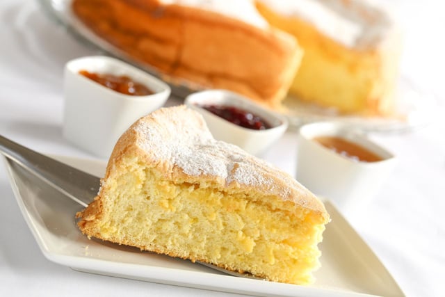 “Hyper rapide, inratable” : Mercotte partage sa recette du gâteau de Savoie