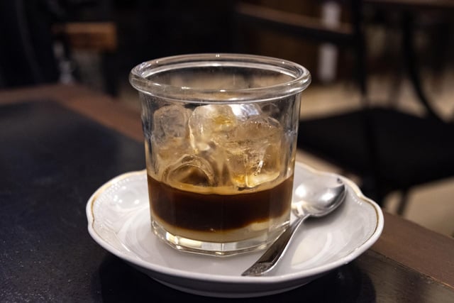 Connaissez-vous le caffè leccese, cette boisson glacée typique des Pouilles parfaite pour se rafraîchir ?