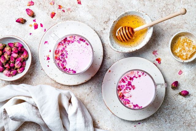 Moon Milk : on a trouvé la boisson qu’il vous faut pour un sommeil de qualité !