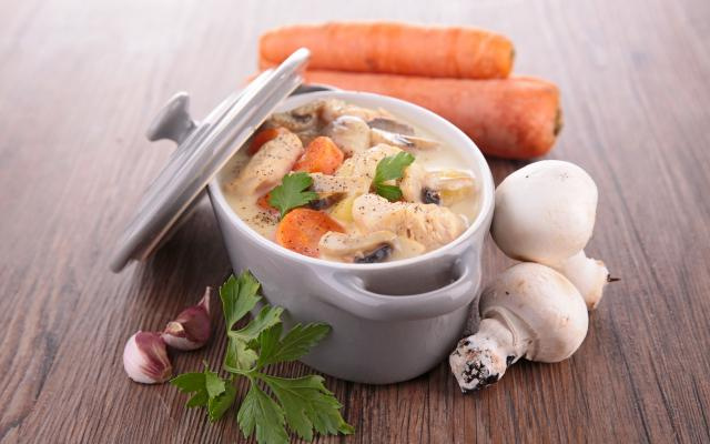 Nos meilleures recettes de plats en sauce réconfortantes pour affronter l’hiver !