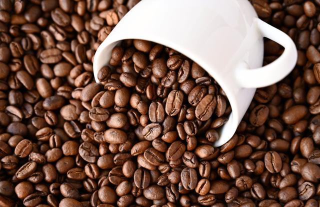 Soldes : une économie de 100€ sur cette machine à café à grains !