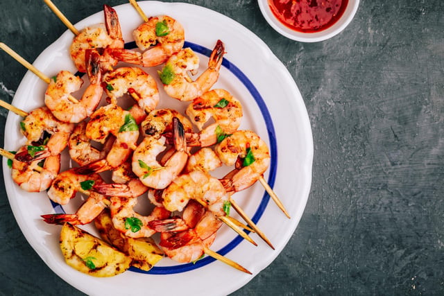 Apéro d'été : l'astuce toute simple pour régaler tout le monde avec des crevettes à moins de 5 euros