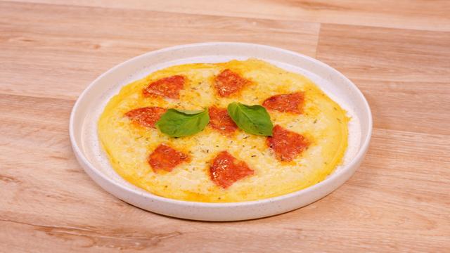 C’est notre nouvelle recette de la flemme préférée : une pizza express prête en 5 minutes chrono !