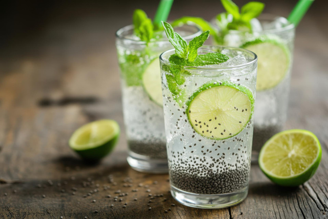 Anti-inflammatoire, meilleure digestion et rafraîchissante : connaissez-vous cette boisson idéale pour l’été : le “chia fresca” ?