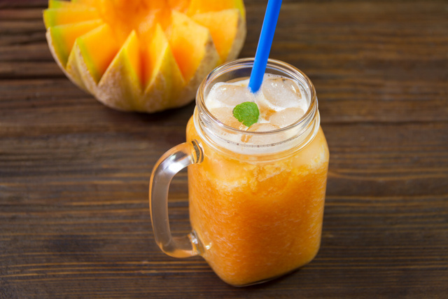 Comment faire une chouette boisson fraîche au melon  ?