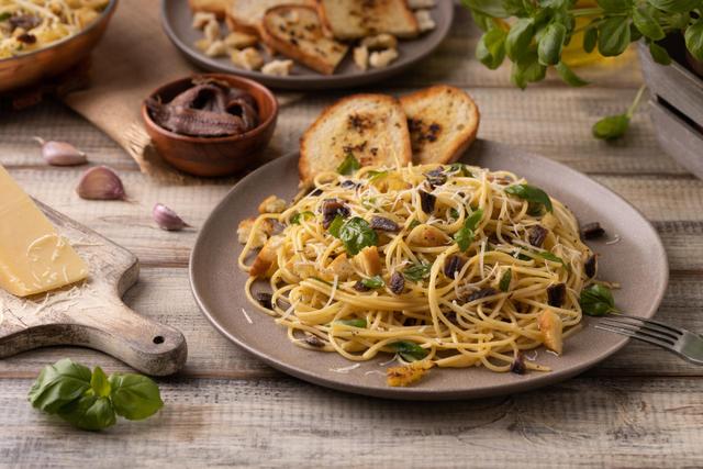 Comment préparer des “spaghetti pauvres”, cette recette italienne savoureuse malgré son nom trompeur