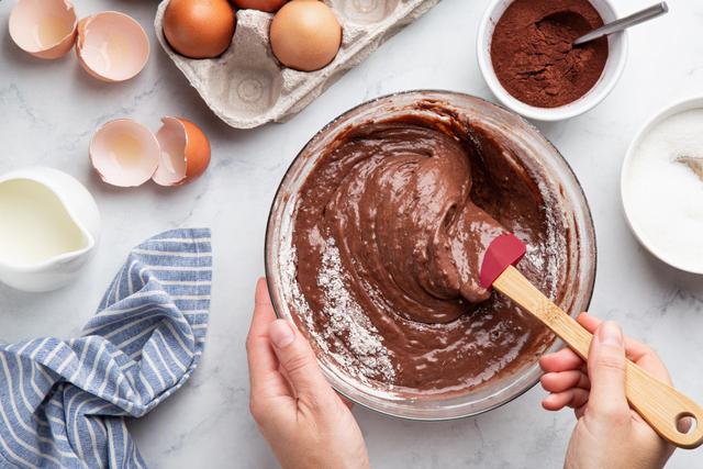“C’est une erreur que tout le monde fait” : le pâtissier Nicolas Paciello nous partage ce faux pas à ne pas faire pour réussir un gâteau au chocolat !