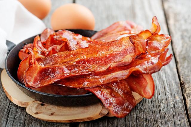 Comment obtenir du bacon ultra croustillant ? Voici l’astuce bien connue des américains qui change tout !