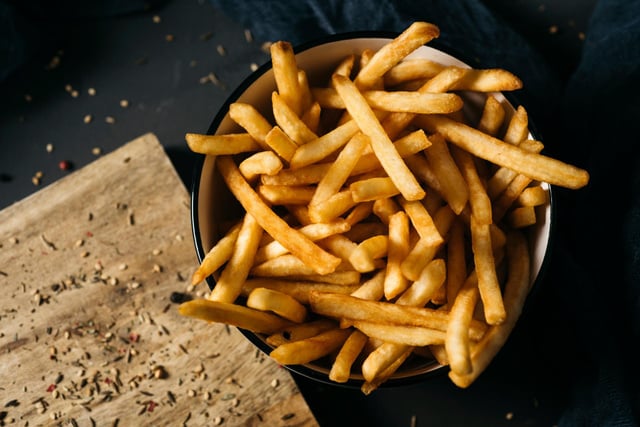 Faire des frites au micro-ondes ? C’est possible selon la science (et en plus c’est moins gras)