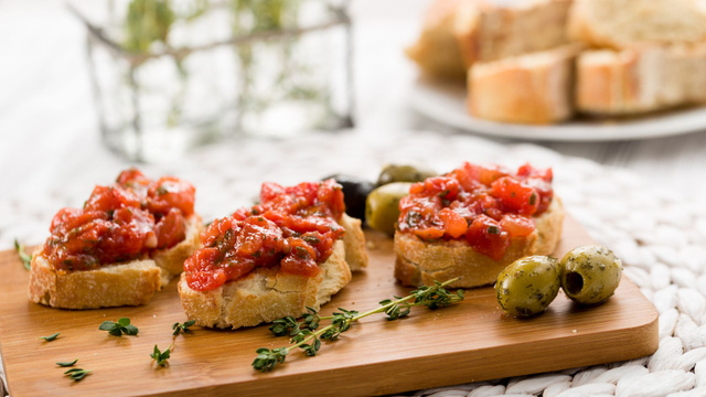 5 bruschette « 5 minutes chrono » pour déjeuner sur le pouce