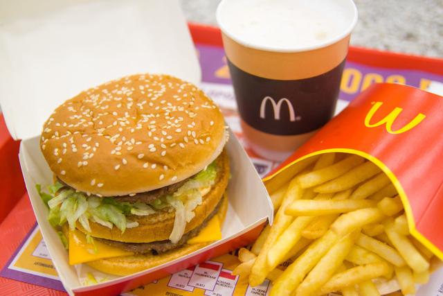 Menu chez Mcdonald's. Adobestock
