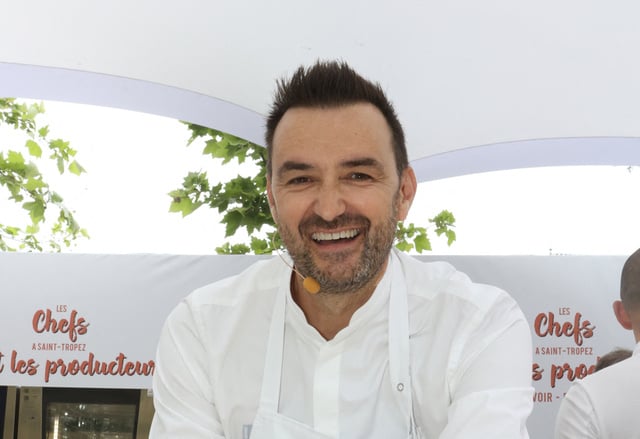 Cyril Lignac dévoile les aliments de base qu’il a toujours dans son frigo