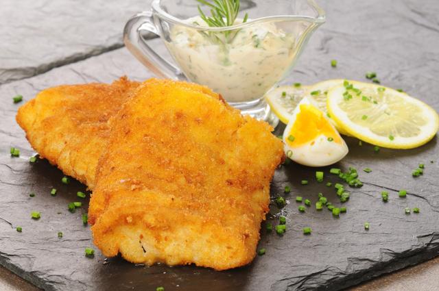 “Quand vous allez déguster… c’est du bonheur” : Philippe Etchebest livre une recette de poisson pané revisité à tester sans attendre