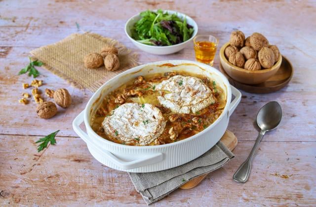 Gratin de pommes de terre au camembert et aux noix. Silvia Santucci