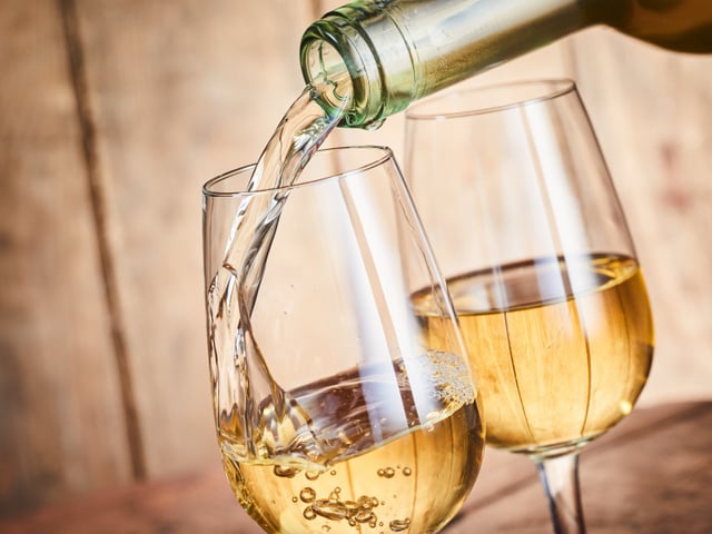 Pourquoi le vin blanc provoque-t-il des crampes ?