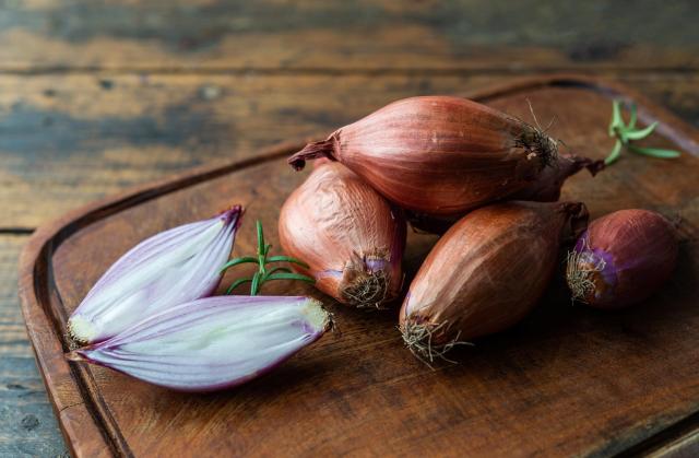 Échalotes flétries : voici la recette idéale pour ne pas les jeter !
