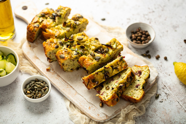 Pour un repas facile, rapide et délicieux, voici nos meilleures recettes de cakes salés !