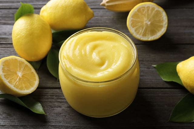 Le secret de ce chef pâtissier pour une crème au citron ultra-lisse et acidulée à tomber
