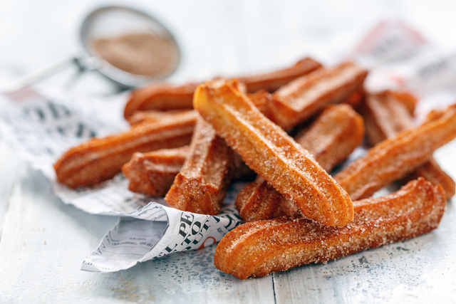 Faire des churros maison sans appareil spécifique ? C’est possible avec cette astuce géniale