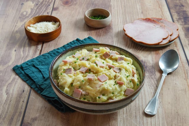 Cette purée au rôti 100% régressive va devenir votre plat doudou de l’hiver